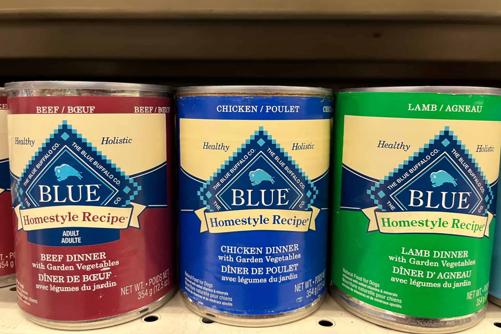 Tin cans of various flavours of Blue Buffalo dog food 