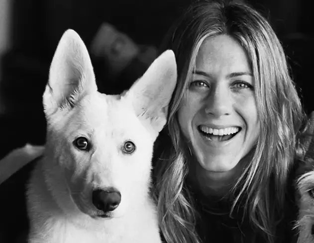 Jennifer Aniston dolly dog friend