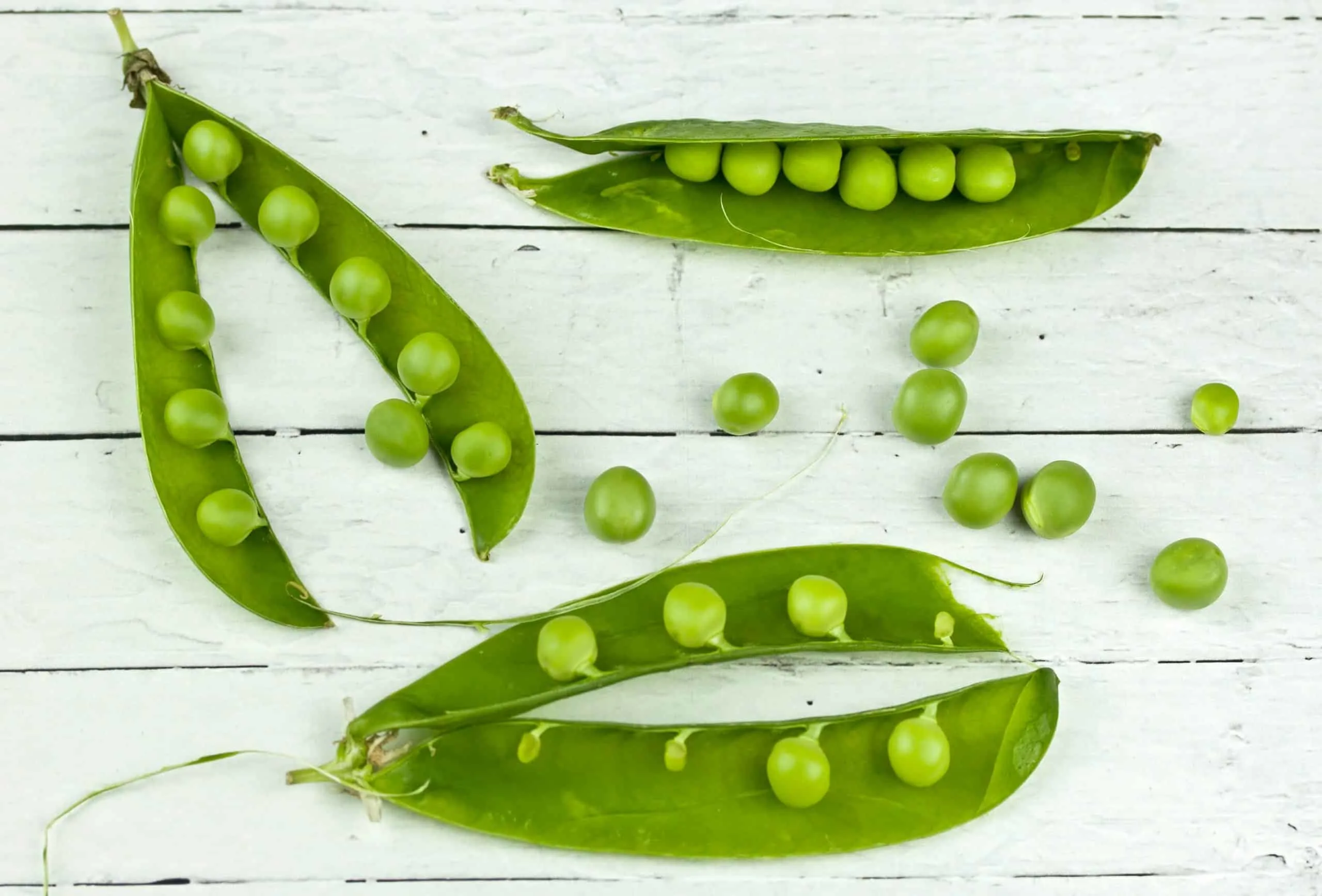 top view photo of green peas