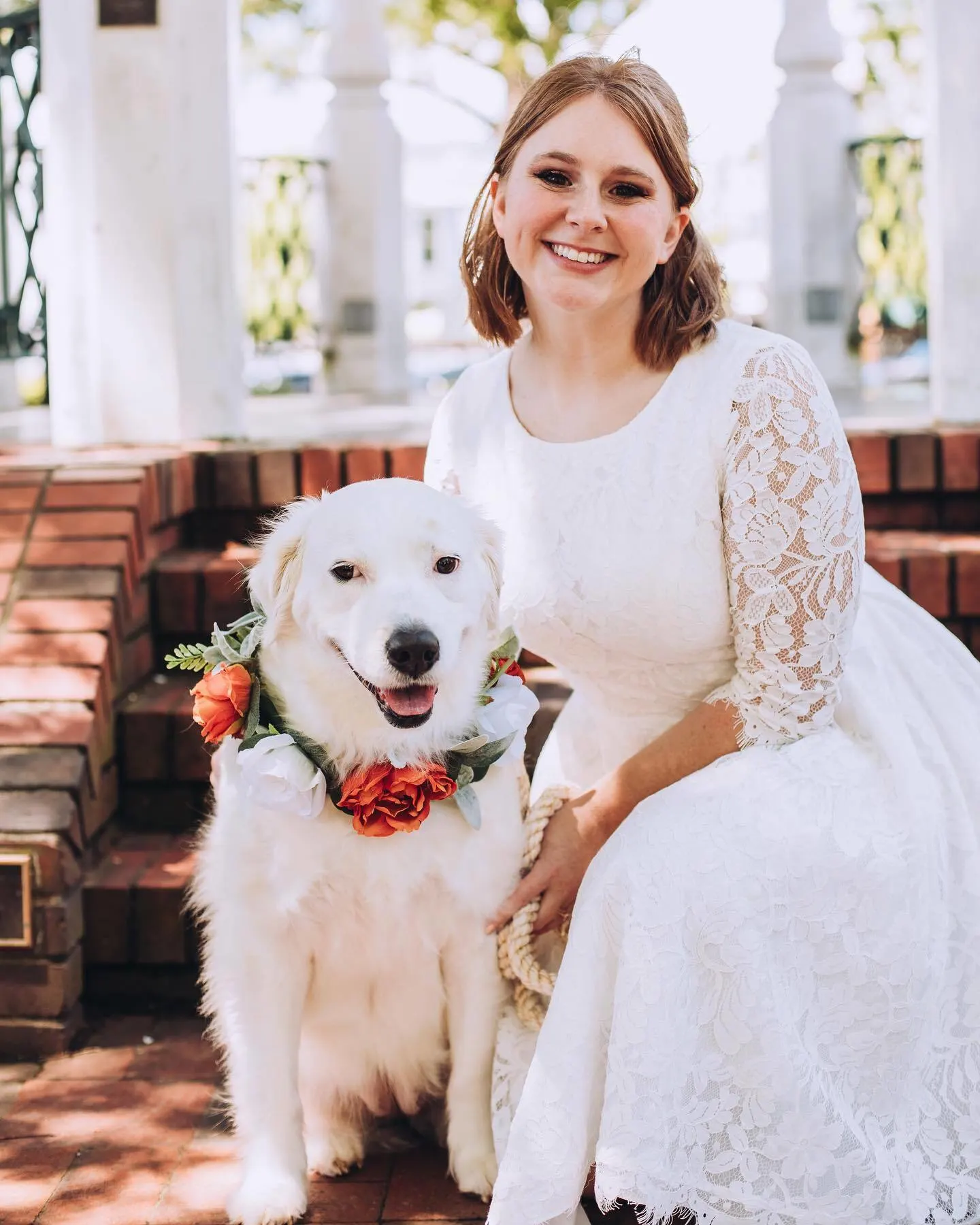 una novia con perro