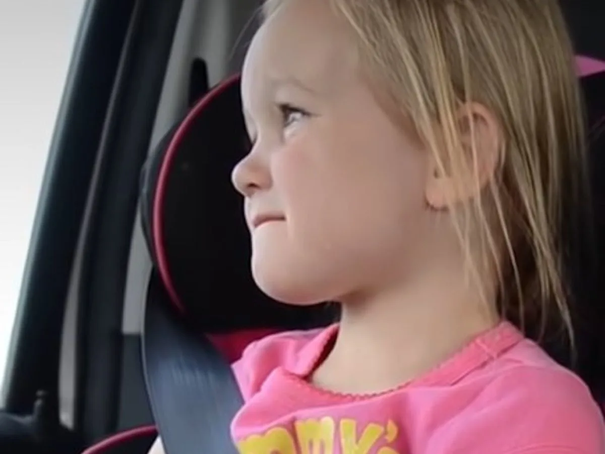 close-up photo of a little girl