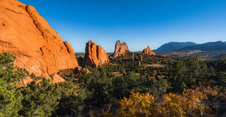 12 Great Colorado Trails Perfect For Hiking With Your Dog