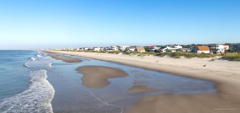 Oak Island Beaches: Family-Friendly Shores Without Reptilian Worries