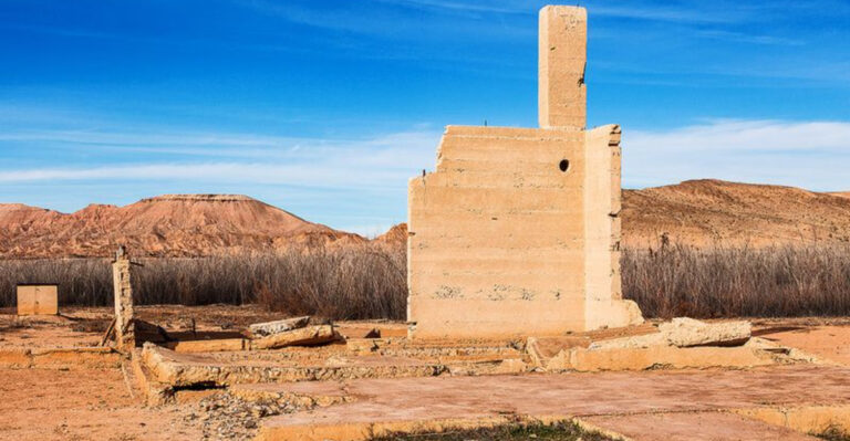 Explore 12 Dog-Friendly Ghost Town Trails In Nevada This Fall