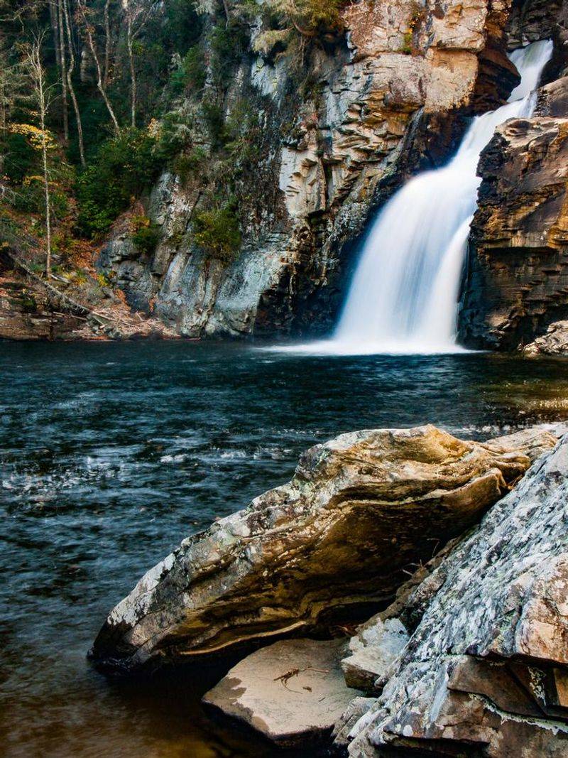 Linville Falls Plunge Pool: Refreshing Mountain Waters Without Reptilian Residents