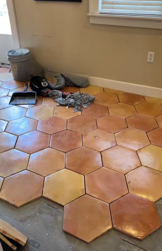 brown kitchen tiles
